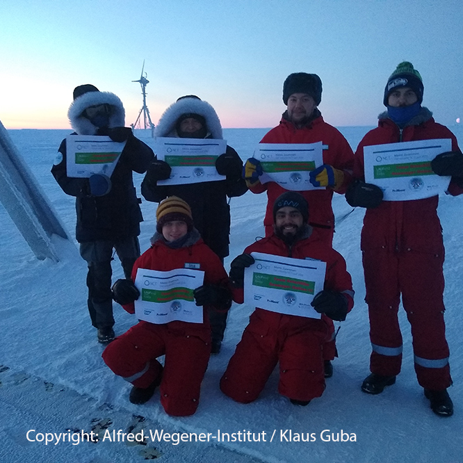 Team der Station Neumayer III in der Antarktis